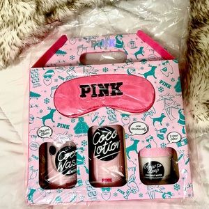 Victoria’s Secret PINM Gift Set display